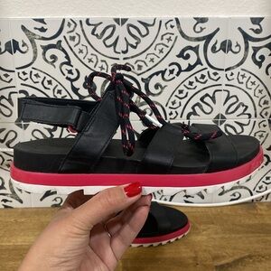 Sorel Roaming Lace Sandals Leather Black/Pink